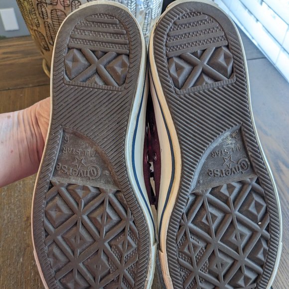 Women's Converse Slip-ons Size 8 RED - Picture 2 of 3